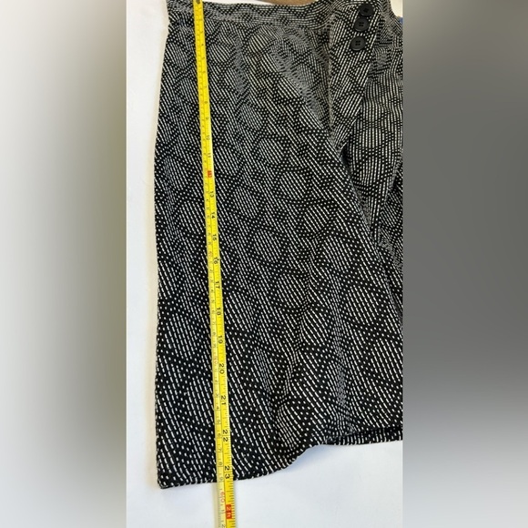 GNW/GNW Women's XL/ Black & White/aline skirt with fake front opening/ - Picture 6 of 9